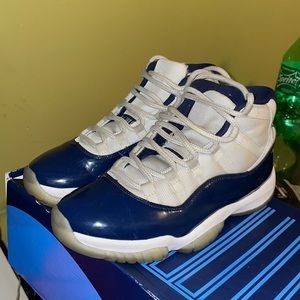 Win like 82 jordan 11 size 8.5